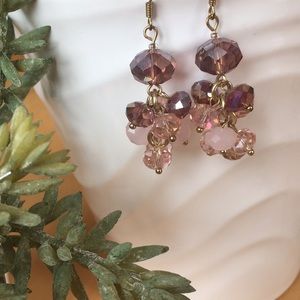 😎Beautiful Pink Beaded Earrings 💕